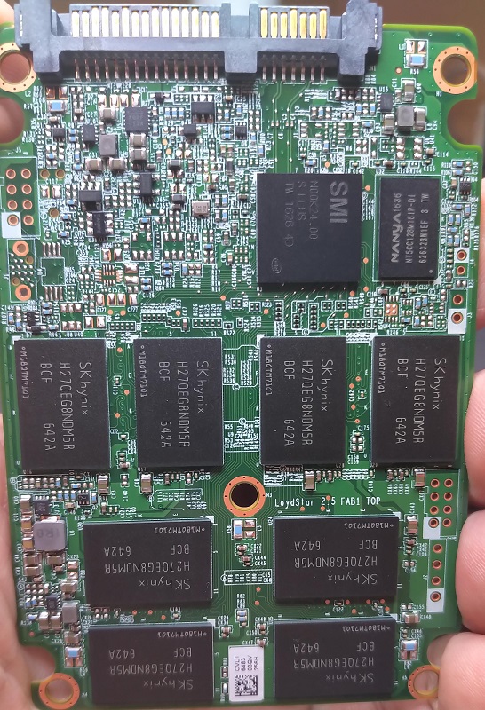 Intel-256GB-SSD-Pro-5400s-Series.jpg